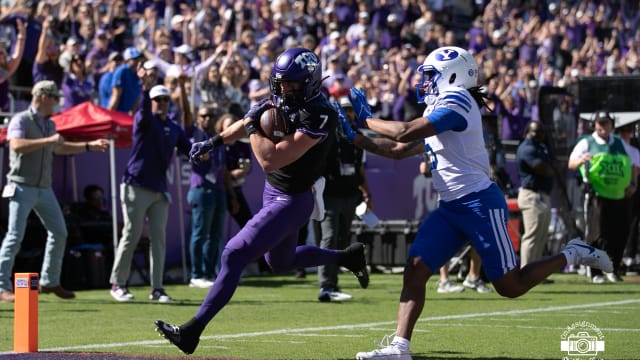 JP Richardson scores a touchdown over BYU.